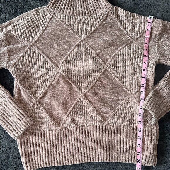 Velvet Soft Chunky Knit Tan Turtleneck Sweater / Women's Small - Picture 4 of 10